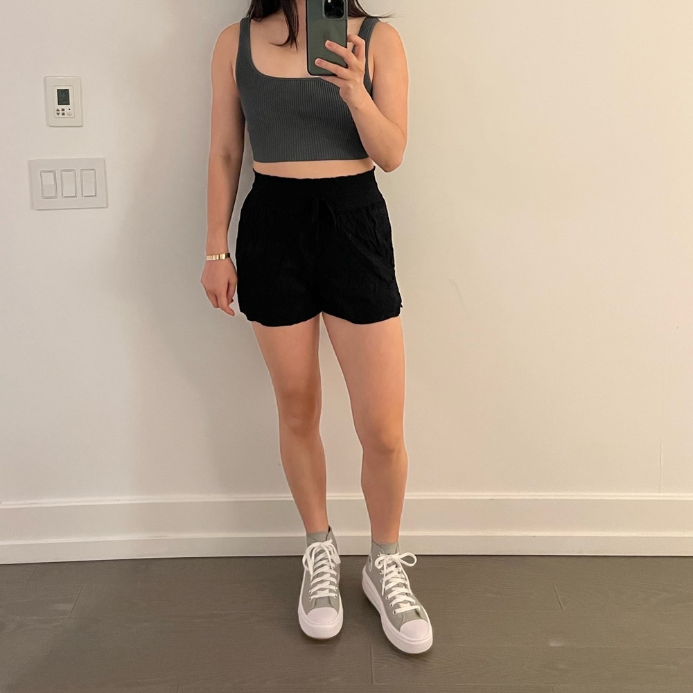 Abercrombie | soft shorts | Black | drapey pull on shorts | XS - Picture 6 of 6
